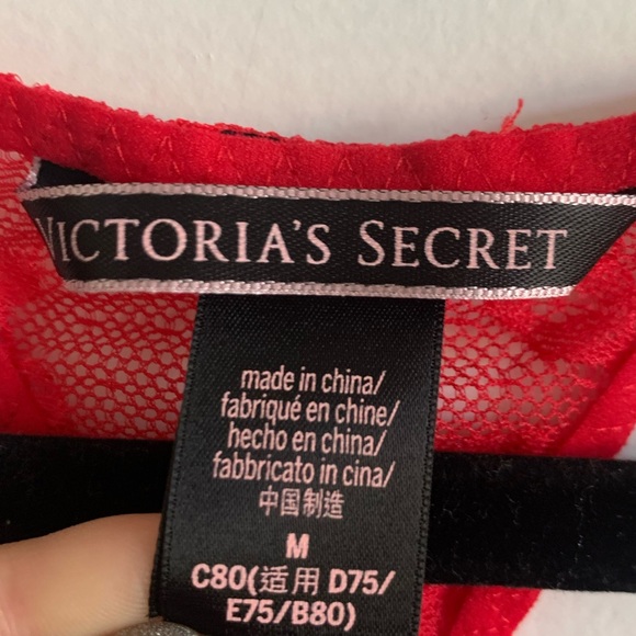 Victoria's Secret Red Lace Unlined Sheer Slip Racerback Tank size Medium EUC - Picture 5 of 5